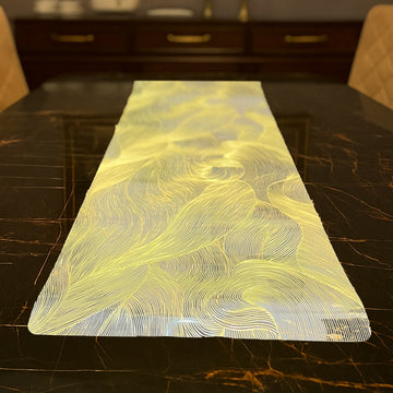 Vinyl Table Runner Classic Golden Color Leaf Style